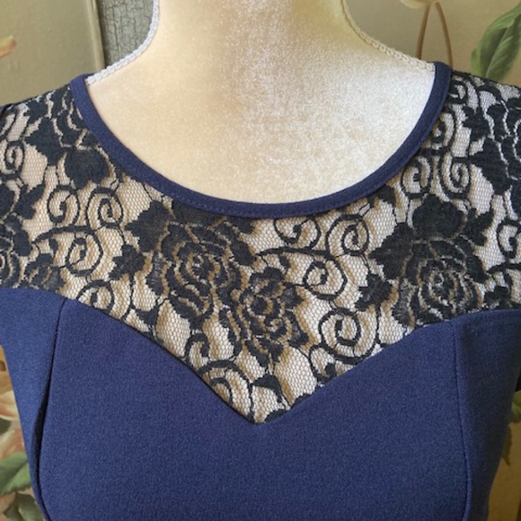 MAX AND RUBY navy sleeveless dress Size Medium - Picture 4 of 5